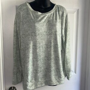NWT super soft Angels 3/4 sleeve top 1X